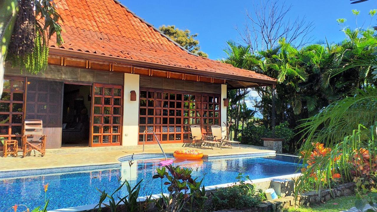 Tropical Balinese Villa Atenas Escobal ภายนอก รูปภาพ